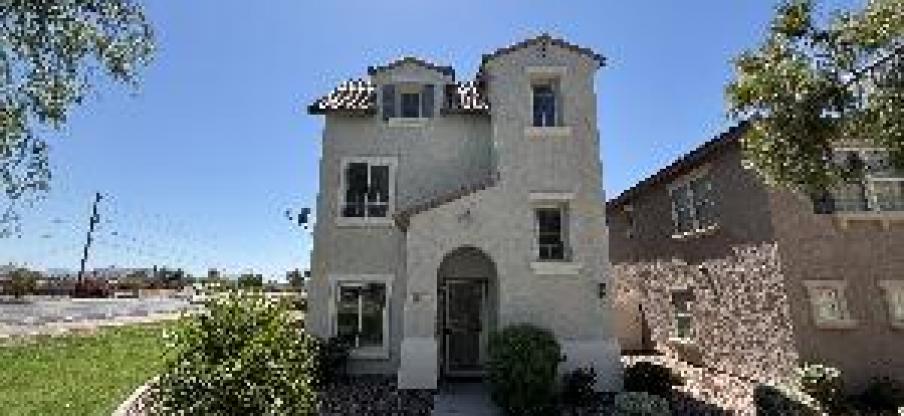 2125 E Huntington DR 2125 E Huntington DR