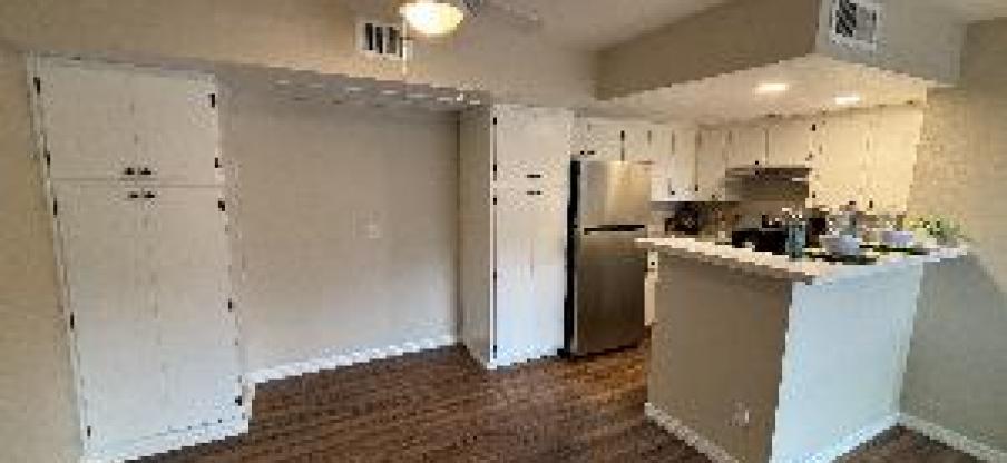 3601 W Tierra Buena LN