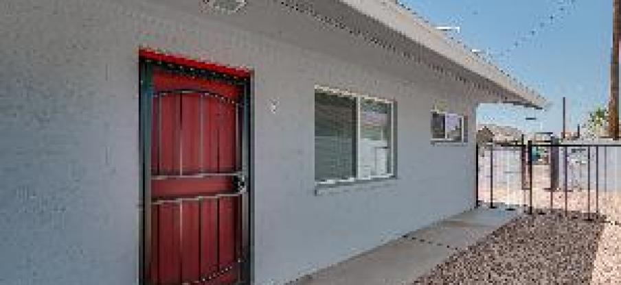 801 E Puget Ave