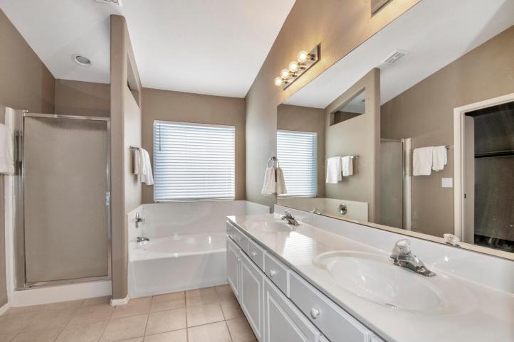 1454 S Oak St 1454 S Oak St Gilbert AZ 85233-large-014-014-DLB 7445-1500x1000-72dpi_09212020