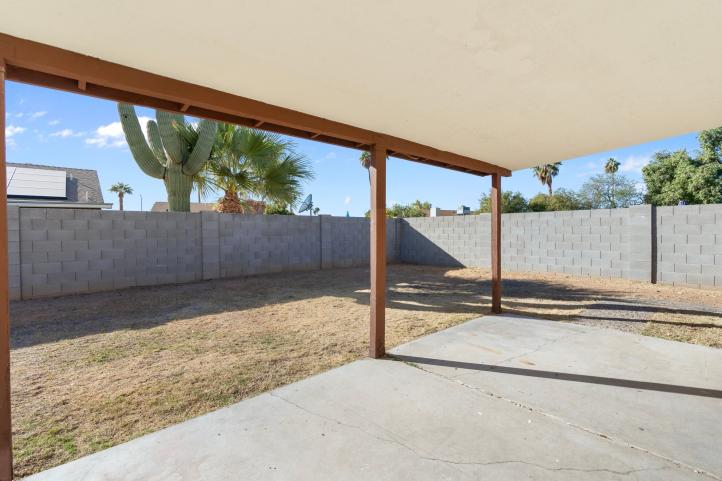 4043 W Sweetwater AVE 20-web-or-mls-DSC02302_02192025