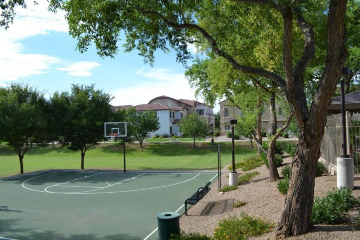 4247 E Betsy LN 20170729014254496473000000-o_11282017 4247 E Betsy LN 20170729014254496473000000-o_11282017