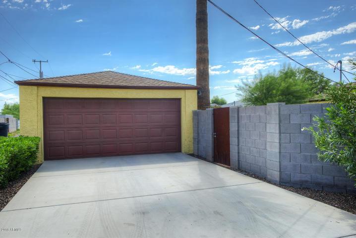 502 E Osborn Rd Pic (15)_12202018