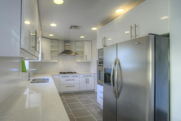502 E Osborn Rd Pic (5)_12202018