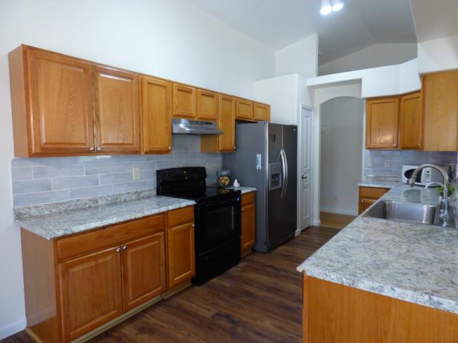 3023 E Captain Dreyfus AVE P1170672_08082023