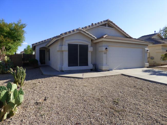 3023 E Captain Dreyfus AVE P1170669_08082023