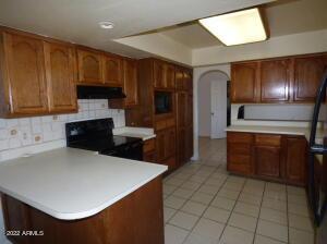 3026 N 39th DR 4_02112022