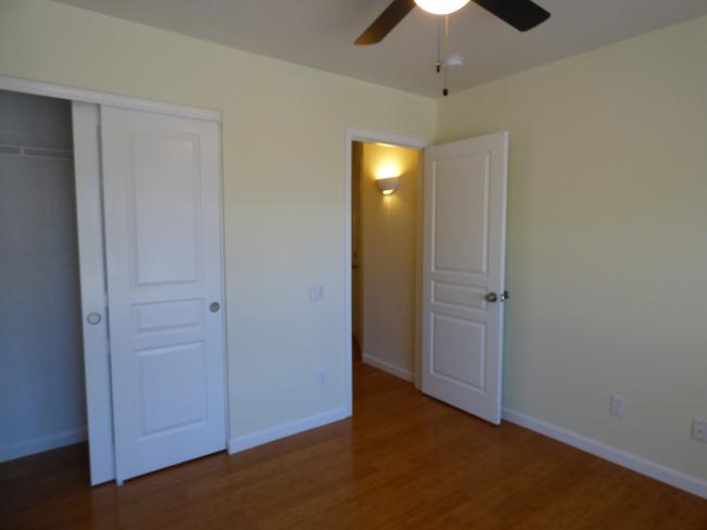 3023 E Captain Dreyfus AVE P1170680_08082023