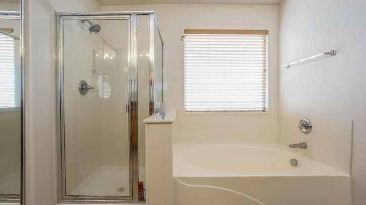11233 W Elm LN mstr1_01152019