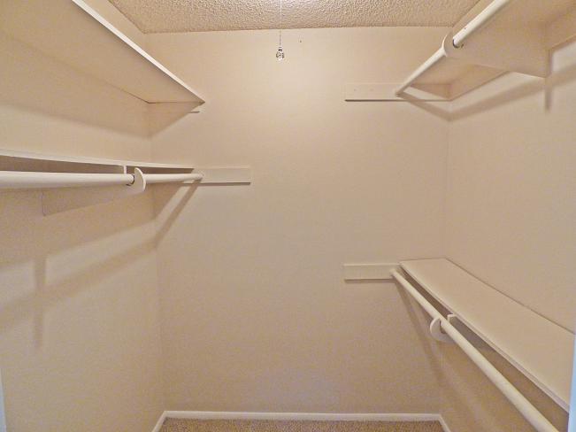 2423 E Beryl AVE P1000994_06222015