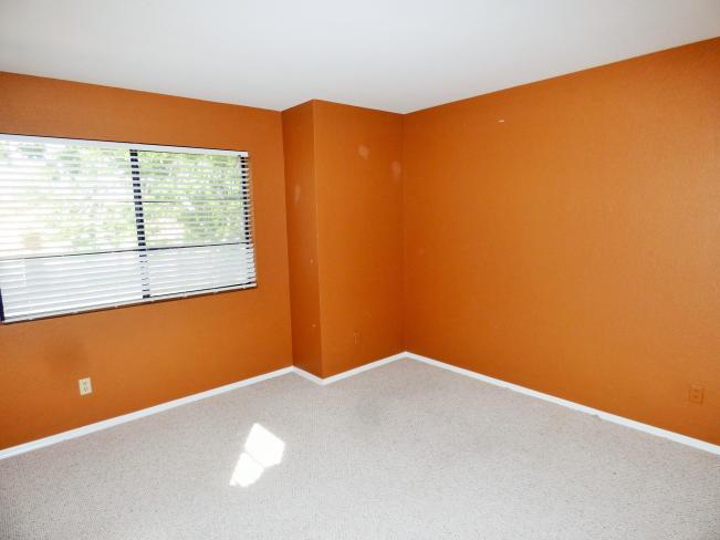 3728 N Rosewood AVE P1000432_04172015 3728 N Rosewood AVE P1000432_04172015