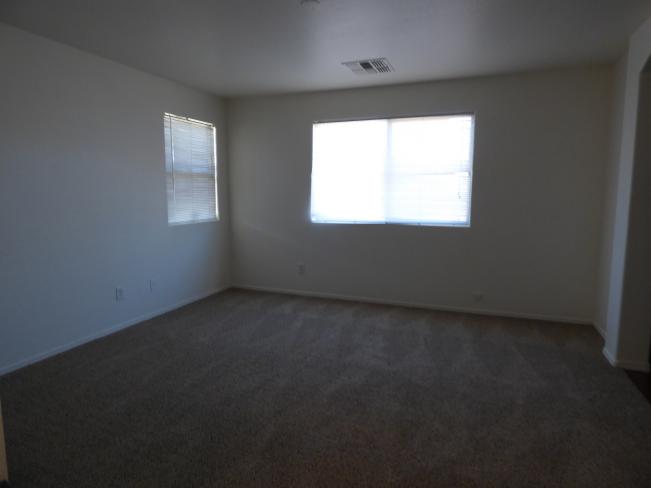 6915 S 46Th Dr P1030059_06132016