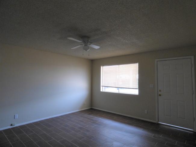 3613 E Earll Dr d2_11122020