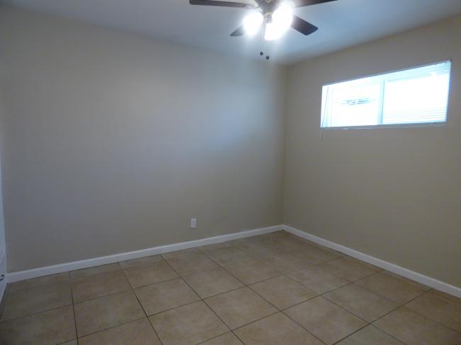 3617 E Earll Dr P1170136_04262023
