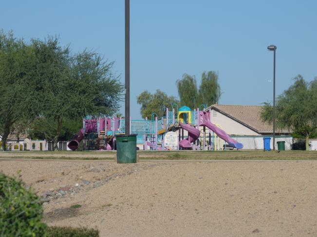 503 W Grovers Ave P1060781_11092018
