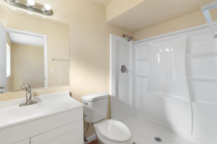 4043 W Sweetwater AVE 18-web-or-mls-DSC02298_02192025