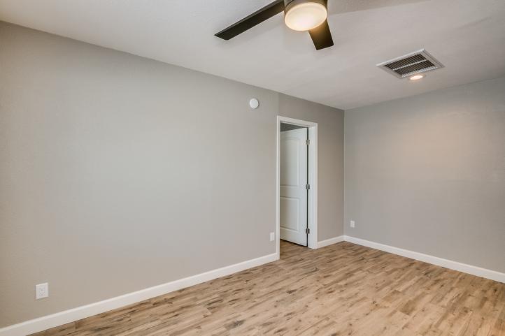 801 E Puget Ave Pudget-22_04022026