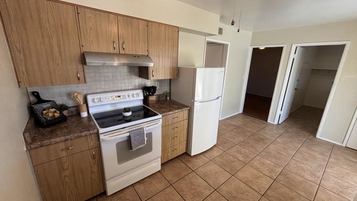 10537 W Coggins DR IMG_4273_10022026