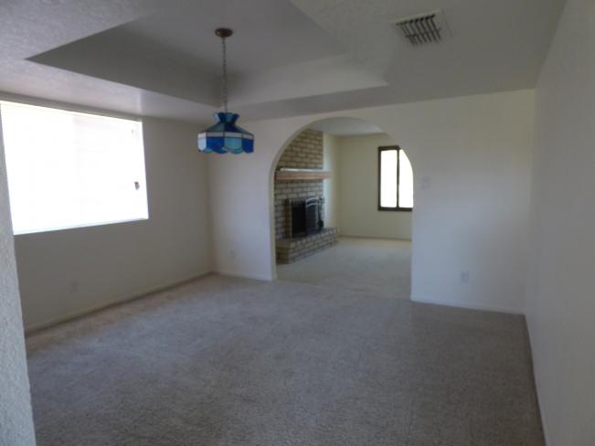 2060 E Marilyn Ave P1040353_07272017
