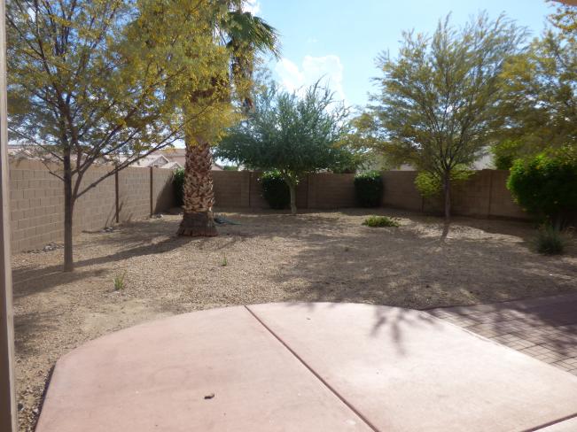 503 W Grovers Ave P1060468_11092018