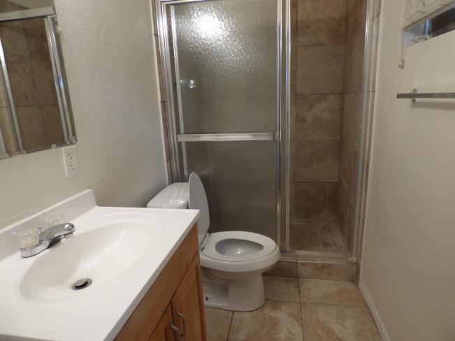 2525 W Freeway LN P1030616_09262016