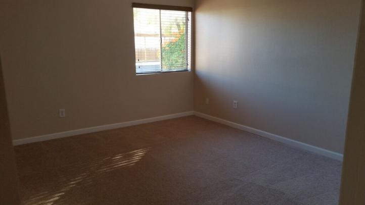 5877 N Granite Reef RD bedroom