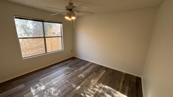 11213 E Mercer Ln IMG_2404_01192026