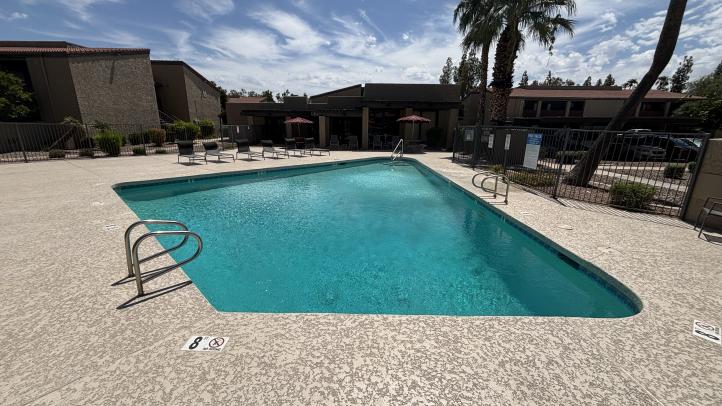 1730 W Emelita Ave IMG_4115_08272026 1730 W Emelita Ave IMG_4115_08272026