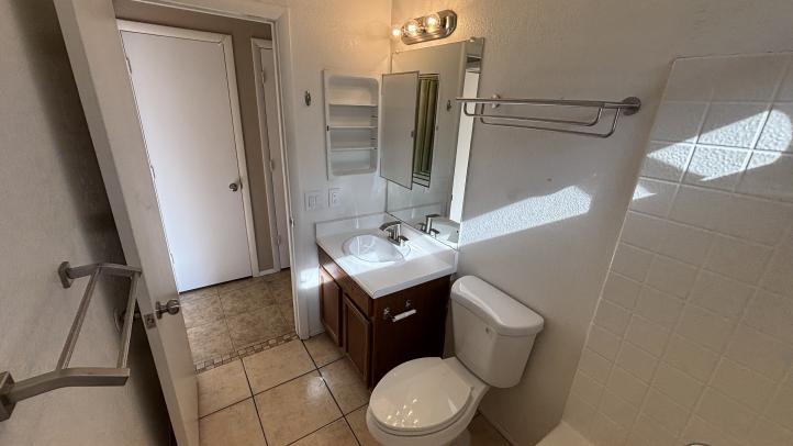 4737 N 83rd Dr IMG_2155_12182025