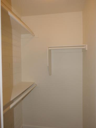 3001 W Elm ST g (walk-in guest closet)_07082019