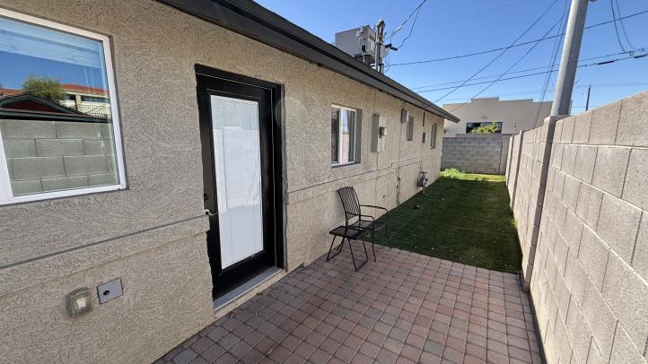 706 E Whitton Ave Apt C IMG_2782_03112026