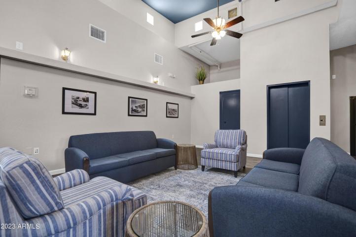 5753 W Glendale AVE 23_09112023
