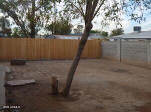 3026 N 39th DR 25_02112022