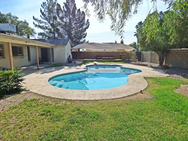 2423 E Beryl AVE P1000983_06222015