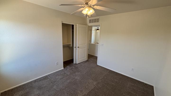 624 W Mesquite Tree Ln IMG_3662_07112026 624 W Mesquite Tree Ln IMG_3662_07112026
