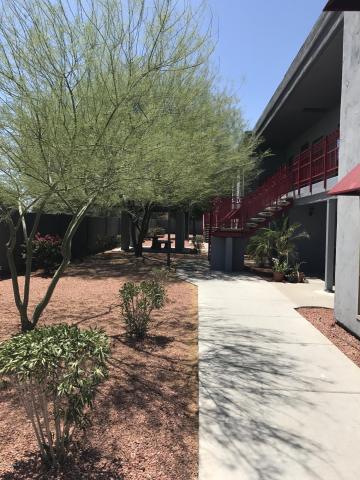 5022 N 17th AVE 20170523185845436683000000-o_11182017 5022 N 17th AVE 20170523185845436683000000-o_11182017