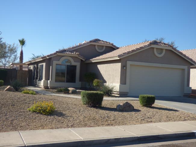 503 W Grovers Ave P1060784_11092018
