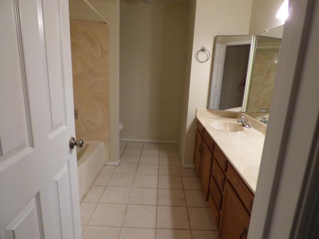 5526 W Onyx AVE P1040184_04212017