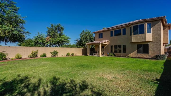 11233 W Elm LN lndscp1_01152019