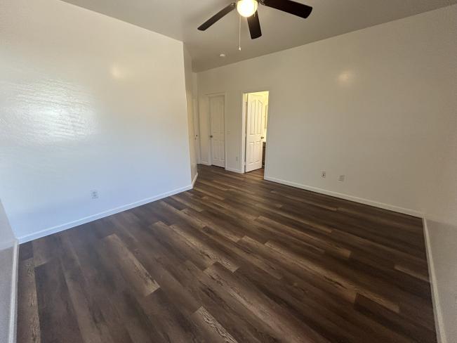 7210 S 41st Dr IMG_4331_06302025 7210 S 41st Dr IMG_4331_06302025