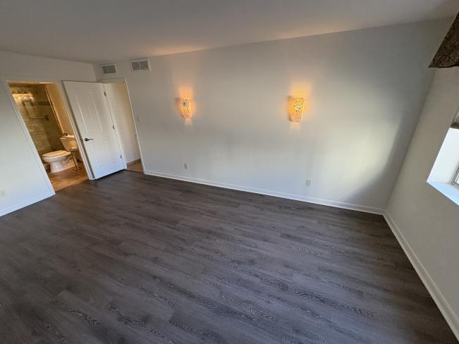 7850 E Camelback RD IMG_1599_04082026