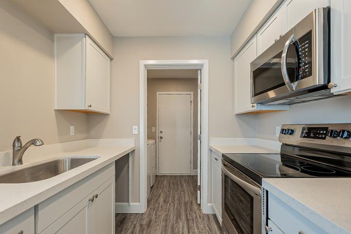 2826 E Capri CIR b1a_11102020 2826 E Capri CIR b1a_11102020