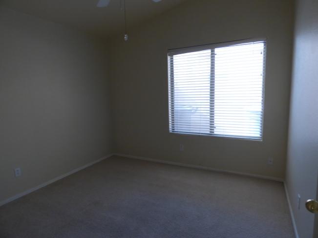 1212 W Oriole WAY P1030741_11252016