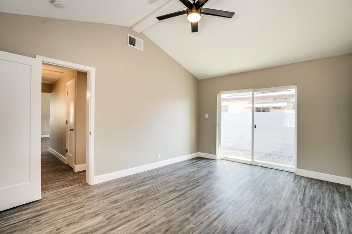 211 S Doran Doran-21_07112019