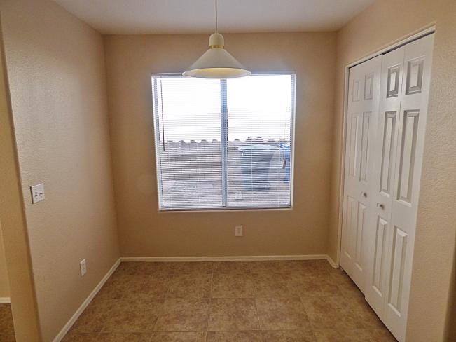3110 E Cottonwood LN P1010584_08312015