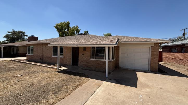 5548 N 12th AVE IMG_4153_09012026