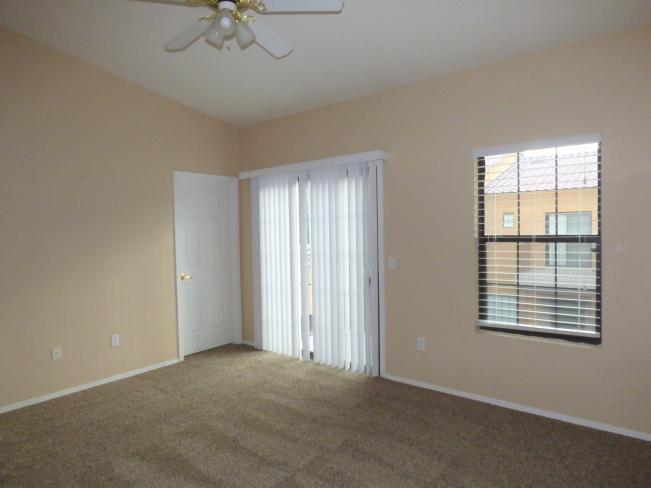 1702 E Bell RD c1_01102020
