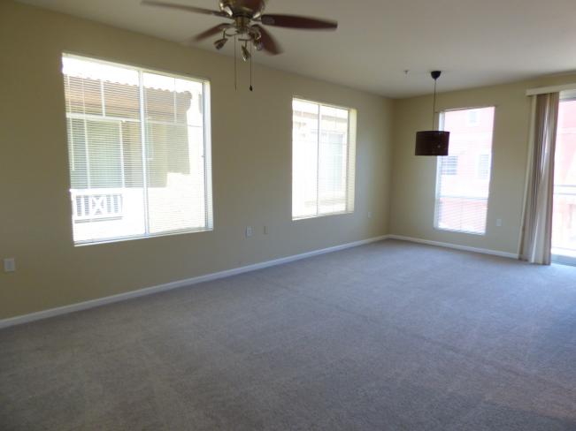 1920 E Bell RD P1170363_06062023
