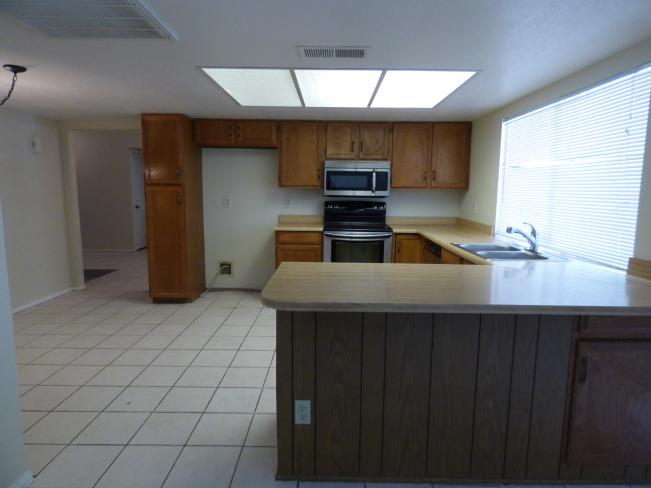 5526 W Onyx AVE P1040199_04212017
