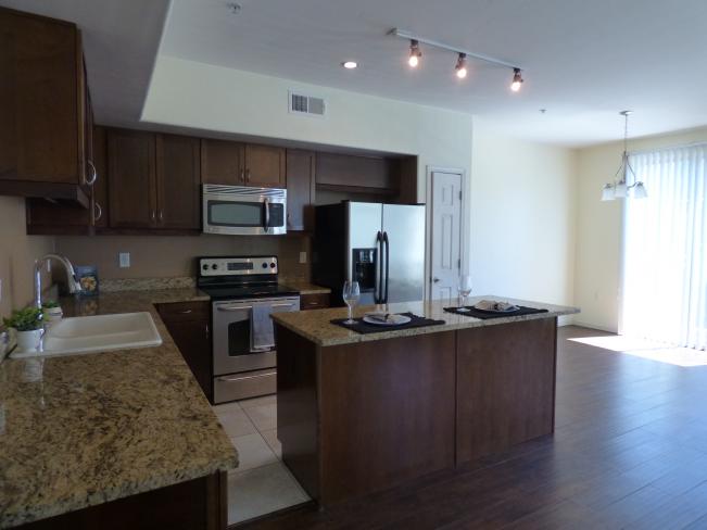1920 E Bell RD P1170487_06212023